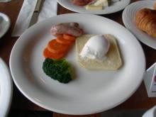 四谷 朝飯 ホテルニューオータニ ガーデンラウンジ ポーチドエッグ