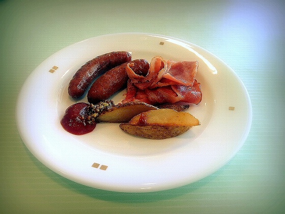 ソーセージ ベーコン フライドポテト