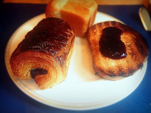 ガーデンキッチンかるめらのパン