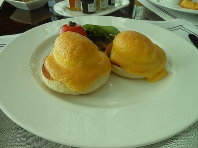 エッグベネディクト