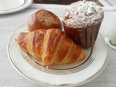 クロワッサンとマフィン