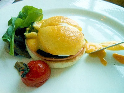 エッグベネディクト