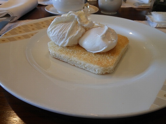 ポーチドエッグ