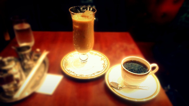 銀座トリコロール本店