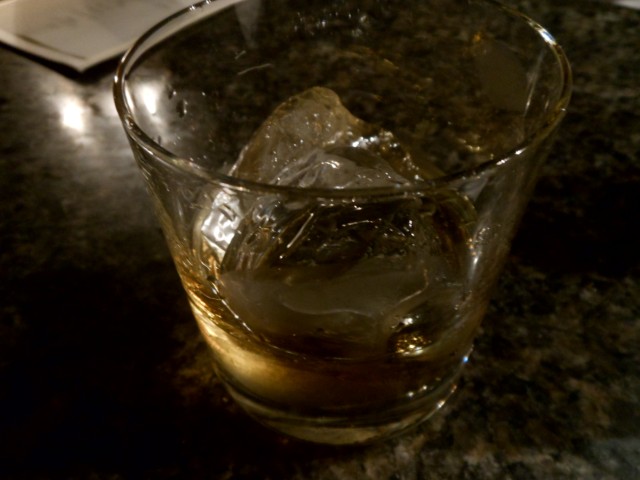 ウイスキー（ホワイト&マッカイ）