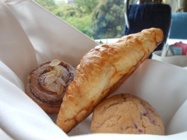 モーニング　クロワッサン