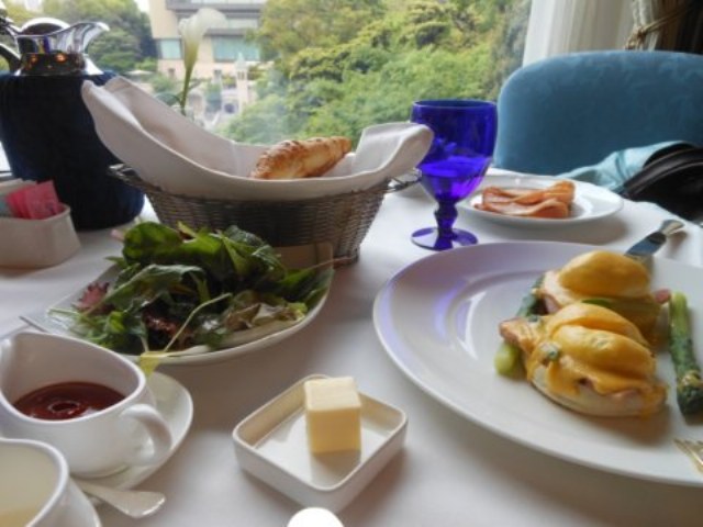 ホテル椿山荘　エッグベネディクト