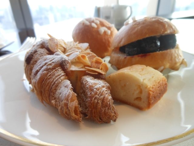 アーモンドのクロワッサンとデニッシュ