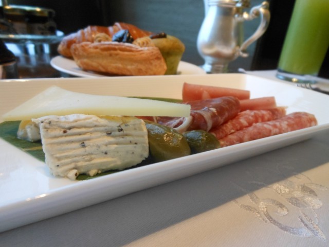 チーズ　シャングリ・ラ　ホテル東京