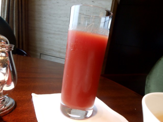 トマトジュース　シャングリ・ラ　ホテル東京