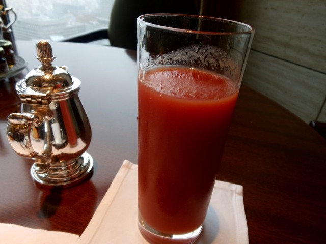トマトジュース　　ロビーラウンジ